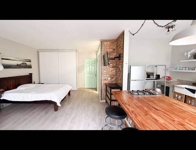 1 BEDROOM STUDIO APARTMENT TO LET IN CAPE TOWN CITY CENTRE